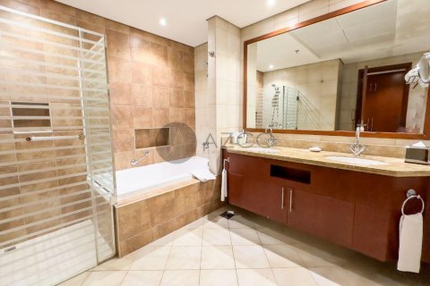 Apartamento en alquiler en Jumeirah Beach Residence, Dubai, EAU 3 dormitorios, 241.7 m2 № 441341 - foto 15