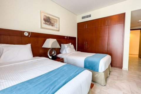 Apartamento en alquiler en Jumeirah Beach Residence, Dubai, EAU 3 dormitorios, 241.7 m2 № 441341 - foto 11
