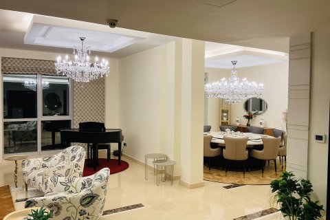 Appartamento in vendita a Dubai, EAU 3 camere da letto, 375 mq. № 713390 - foto 4