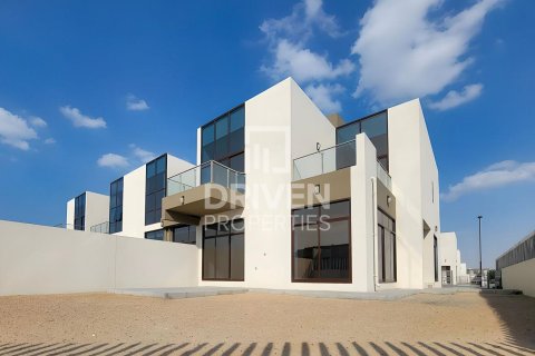阿联酋 Dubai Mohammed Bin Rashid City 别墅  4 卧, 553.89 平方米 , 编号 765306