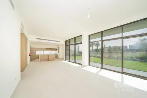 Al Furjan, Dubai, UAE의 임대용 빌라 침실 5개, 455제곱미터 번호 738432 - 사진 4