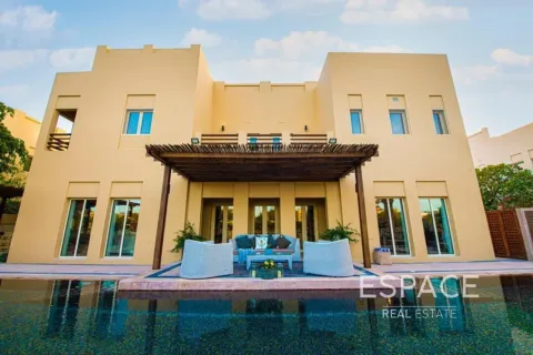 וילה להשכרה ב Meadows, Dubai, איחוד האמירויות  6 חדרי שינה, 595 מ"ר, מספר 738460 - תמונה 16