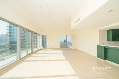 Apartment til leje i The Views, Dubai, UAE 2 soveværelser, 144 kvm № 738457 - foto 5