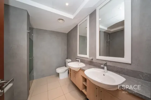 Apartment til leje i The Views, Dubai, UAE 2 soveværelser, 144 kvm № 738457 - foto 11