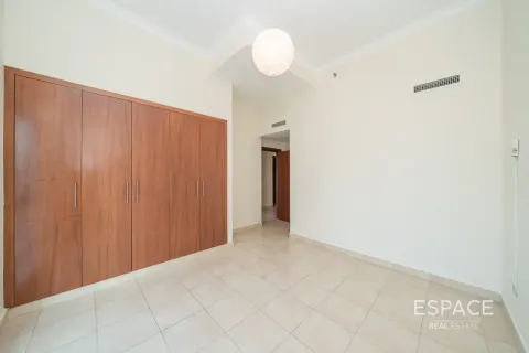 Apartment til leje i The Views, Dubai, UAE 2 soveværelser, 144 kvm № 738457 - foto 9
