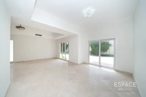 Vilă de închiriat în Meadows, Dubai, EAU 6 dormitoare, 457 mp.  №738433 - poză 4