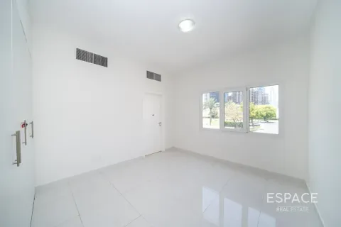 Vilă de închiriat în Meadows, Dubai, EAU 6 dormitoare, 457 mp.  №738433 - poză 15