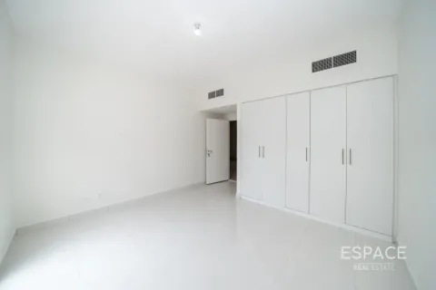 Vilă de închiriat în Meadows, Dubai, EAU 6 dormitoare, 457 mp.  №738433 - poză 16