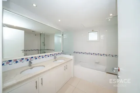 Vilă de închiriat în Meadows, Dubai, EAU 6 dormitoare, 457 mp.  №738433 - poză 13