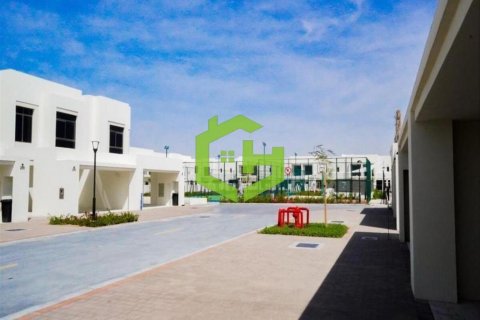 Shtëpi në qytet në Town Square, Dubai, Emiratet e Bashkuara Arabe 3 dhoma gjumi, 187.8 m2. № 632523 - Foto 19