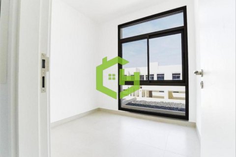 Shtëpi në qytet në Town Square, Dubai, Emiratet e Bashkuara Arabe 3 dhoma gjumi, 187.8 m2. № 632523