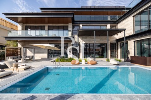 Villa in Al Reem Island, Abu Dhabi, UAE 6 bedrooms, 1112 sq.m. № 717336
