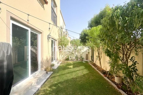 Villa in Dubai Land, Dubai, UAE 4 bedrooms, 206 sq.m. № 626526 - photo 4