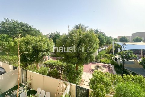 Villa a Dubai Land, Dubai, EAU 4 camere da letto, 206 mq. № 626526