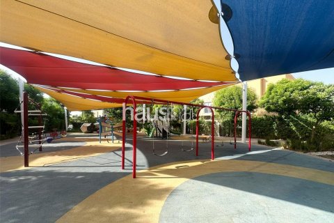 Villa in Dubai Land, Dubai, UAE 4 bedrooms, 206 sq.m. № 626526 - photo 18