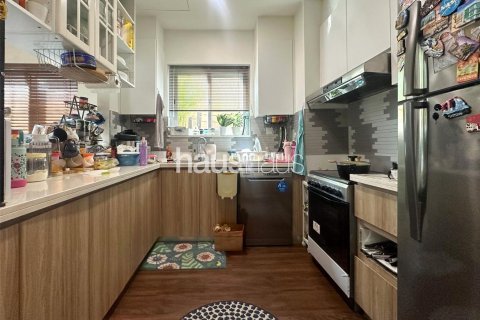 Villa in Dubai Land, Dubai, UAE 4 bedrooms, 206 sq.m. № 626526 - photo 8