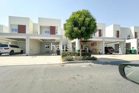 Townhouse în Dubai Land, Dubai, EAU 3 dormitoare, 179 mp.  №626525