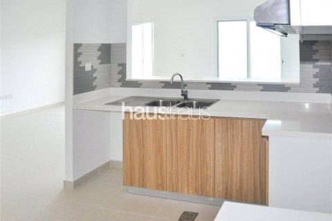 Townhouse in Dubai Land, Dubai, UAE 3 bedrooms, 179 sq.m. № 626525 - photo 5