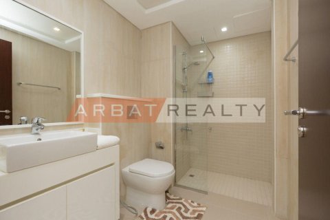 Apartament de închiriat în Jumeirah Beach Residence, Dubai, EAU 2 dormitoare, 159.14 mp.  №755147 - poză 9
