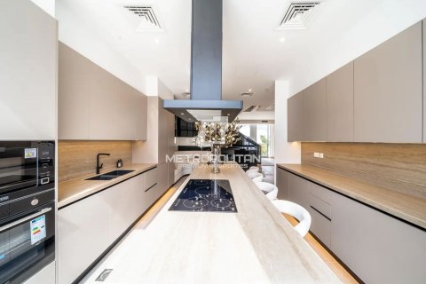 Снять в аренду таунхаус в Аль-Барари, Дубай, ОАЭ 4 спальни, 180м2, № 665329 - фото 4