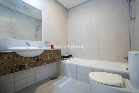 Appartamento in vendita a Business Bay, Dubai, EAU 2 camere da letto, 99.1 mq. № 707673 - foto 17