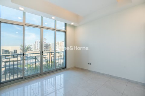 Villa sa Al Furjan, Dubai, UAE 4 silid-tulugan, 225.4 sq.m. № 707667 - larawan 17