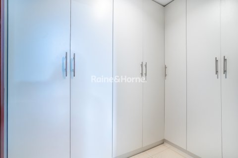Appartement à vendre à  Downtown Dubai (Downtown Burj Dubai), Dubai, EAU 2 chambres, 225.2 m2 № 707671 - photo 14