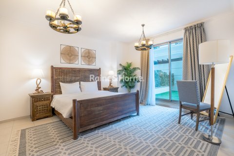 Appartement à vendre à  Downtown Dubai (Downtown Burj Dubai), Dubai, EAU 2 chambres, 225.2 m2 № 707671 - photo 3