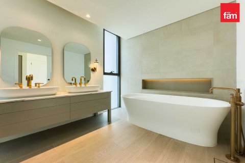 Villa til salg i Dubai, UAE 4 soveværelser, 505.2 kvm № 652326 - foto 19