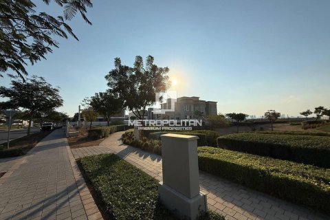 Land in Dubai Hills Estate, Dubai, UAE 1247 sq.m. № 663543 - photo 8