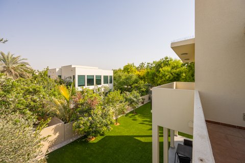 Villa til leie i Arabian Ranches, Dubai, Emiratene 3 soverom, 308.81 kvm Nr. 750071 - Foto 3