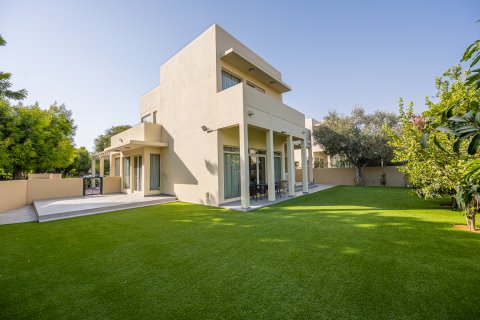Villa in Arabian Ranches, Dubai, VAE 3 slaapkamers, 308.81 vr.m. nr 750071