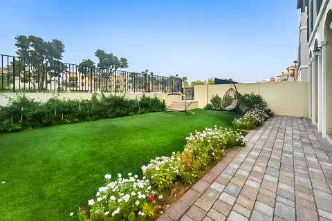 Townhouse til leje i Jumeirah, Dubai, UAE 4 soveværelser, 384.99 kvm № 750050 - foto 2