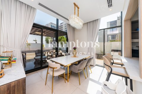 Townhouse in Al Furjan, Dubai, UAE 4 bedrooms, 359.99912500 sq.m. № 723355 - photo 19