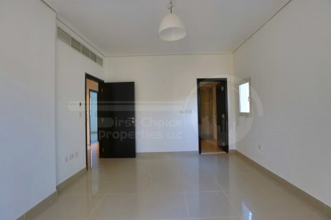 Villa til salg i Al Reef, Abu Dhabi, UAE 4 soveværelser, 265.3 kvm № 407273 - foto 8