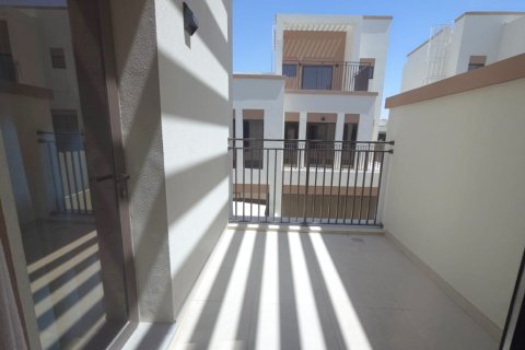 Casa urbana para arrendamento em Damac Lagoons, Dubai, EAU 4 quartos, 144 m2 № 715670 - foto 24