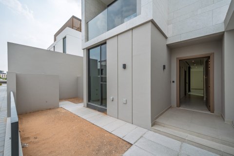Villa te huur in Arabian Ranches 3, Dubai, VAE 4 slaapkamers, 448 vr.m., nr 715667 - foto 12