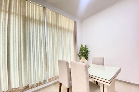 Apartemen di Dubai Marina, UEA 1 kamar tidur, 77.13 m2 nomor 748275 - foto 9
