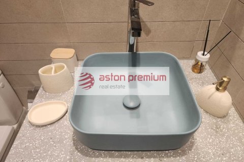 Apartmen di Business Bay, Dubai, UAE 1 bilik, 38 meter persegi № 757891 - foto 8