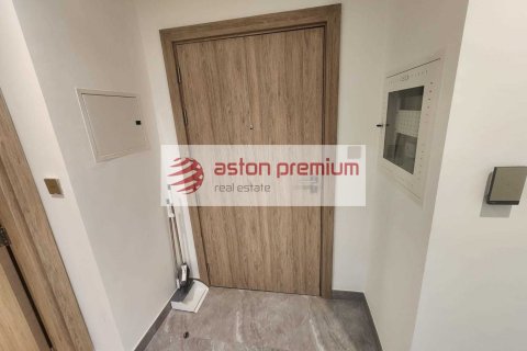 Apartmen di Business Bay, Dubai, UAE 1 bilik, 38 meter persegi № 757891 - foto 6