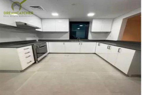 Apartment til salg i Aljada, Sharjah, UAE 1 soveværelse, 68.3 kvm № 454635 - foto 2