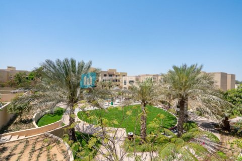 Willa na sprzedaż w Al Raha Gardens, Abu Dhabi, ZEA 4 sypialnie, 401.4 mkw., nr 652750 - zdjęcie 3
