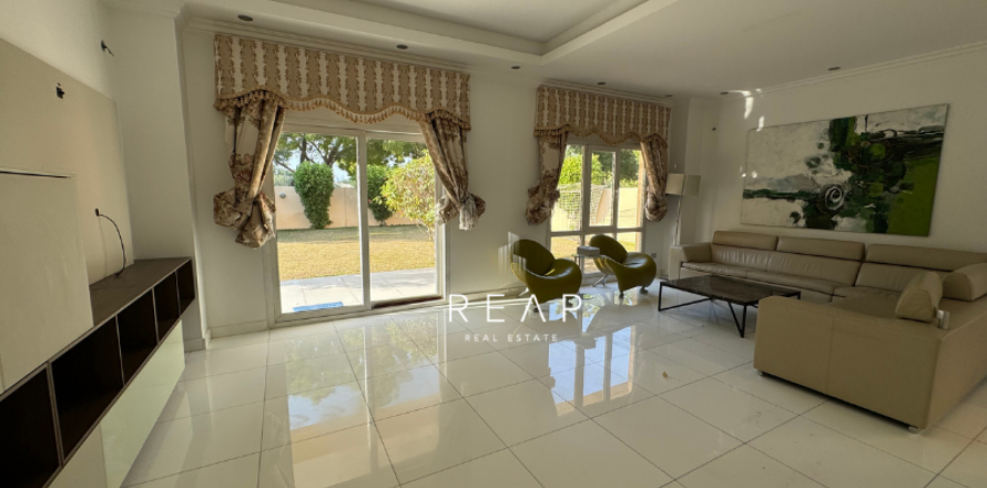 Βίλα σε Meadows, Dubai, ΗΑΕ 4 υπνοδωμάτια, 626.1 τ.μ. Αρ. 499545