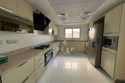 Βίλα σε Meadows, Dubai, ΗΑΕ 4 υπνοδωμάτια, 626.1 τ.μ. Αρ. 499545 - φωτογραφία 4