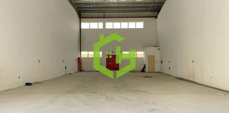 Sklad v Al Khawaneej, Dubai, SAE 241.5 m² Č.: 477350