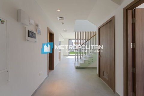 Üürile anda ridamaja on the Yas Island, Abu Dhabi, AÜE: 3 magamistoaga, 292 m² Nr 691774 - pilt 16