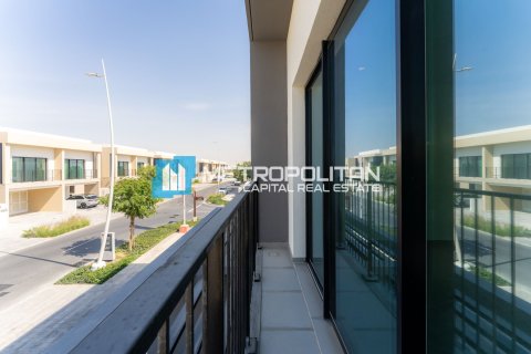 Üürile anda ridamaja on the Yas Island, Abu Dhabi, AÜE: 3 magamistoaga, 292 m² Nr 691774 - pilt 4