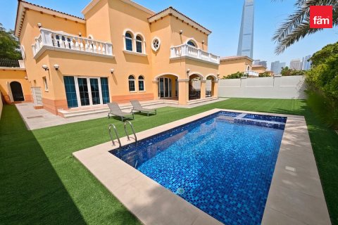 Villa a Dubai, EAU 5 camere da letto, 694.3 mq. № 726216