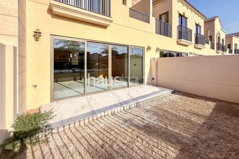 Adosado en venta en Jumeirah Golf Estates, Dubai, EAU 3 dormitorios, 204 m2 № 625173 - foto 4