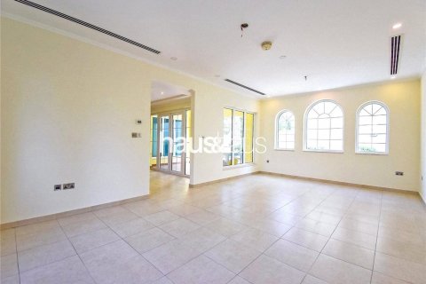 Villa zum Verkauf in Jumeirah Park, Dubai, VAE 3 Schlafzimmer, 285 m2 Nr. 625172 - Foto 3